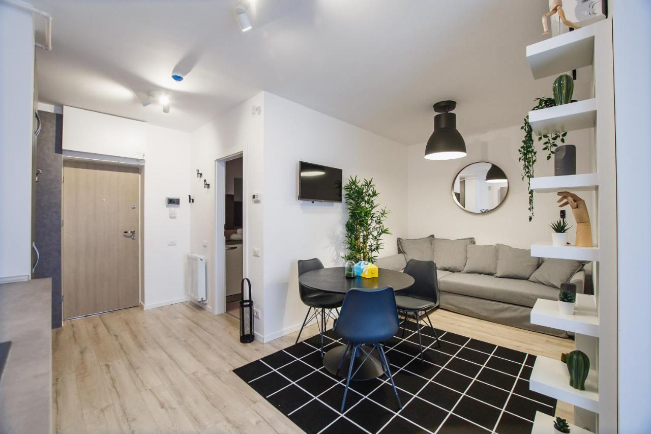 Trendy Apartment Near City Center Oradea Exterior foto