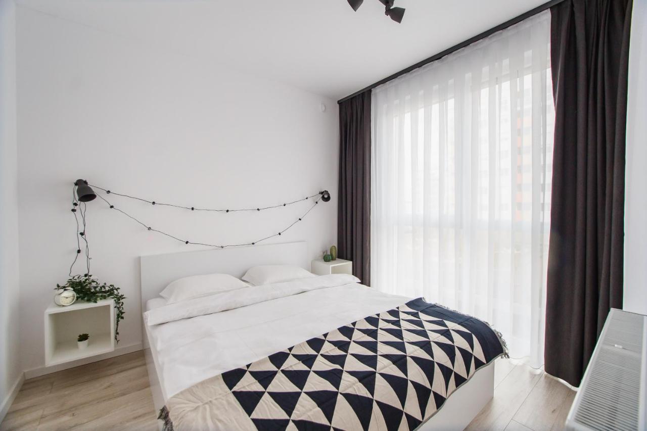 Trendy Apartment Near City Center Oradea Exterior foto