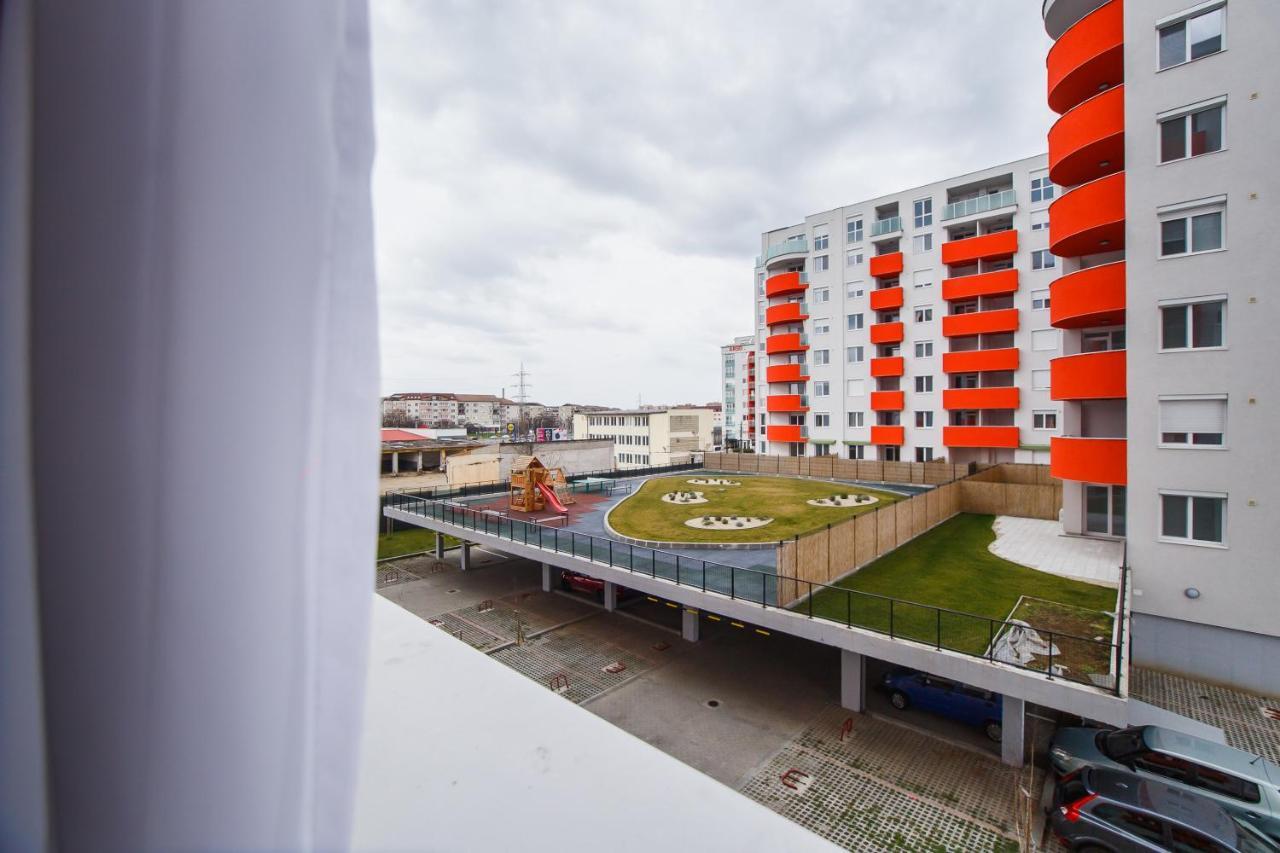 Trendy Apartment Near City Center Oradea Exterior foto