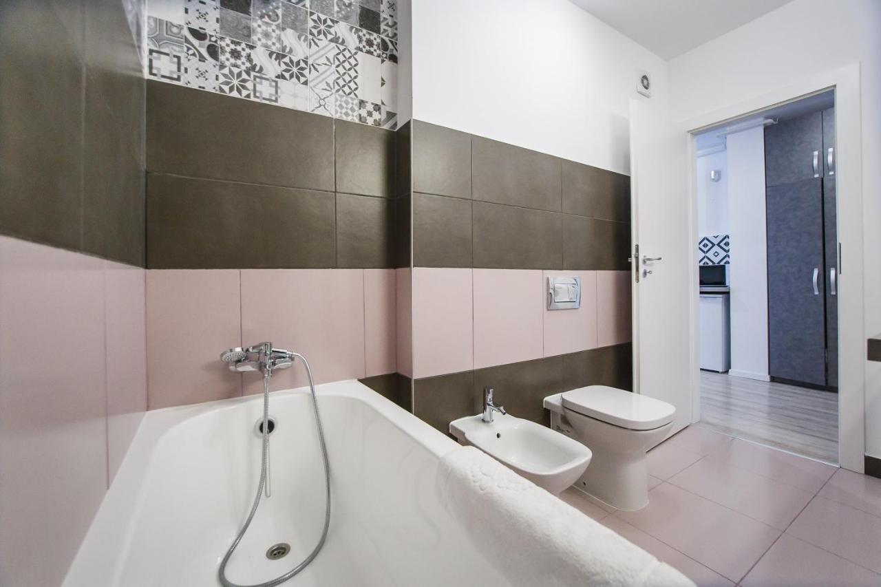 Trendy Apartment Near City Center Oradea Exterior foto