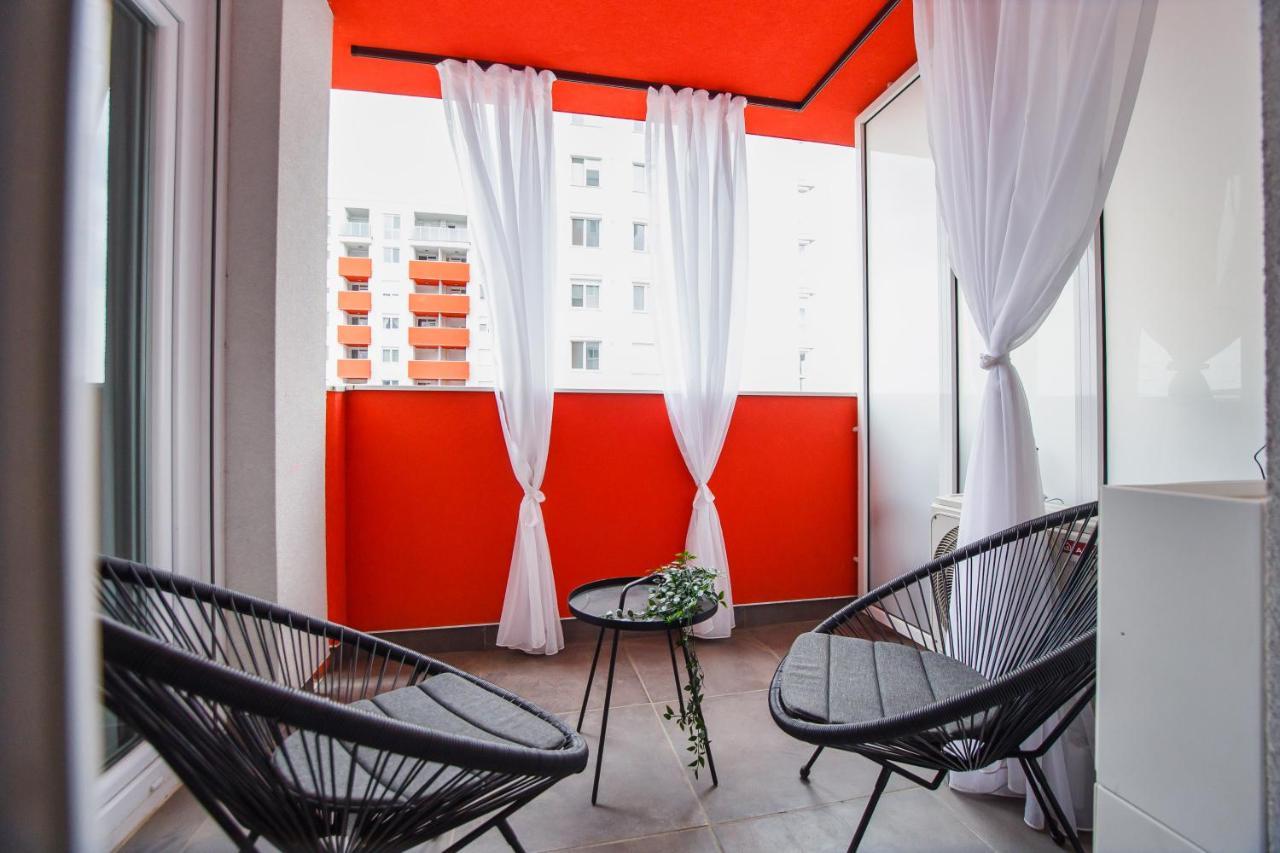 Trendy Apartment Near City Center Oradea Exterior foto