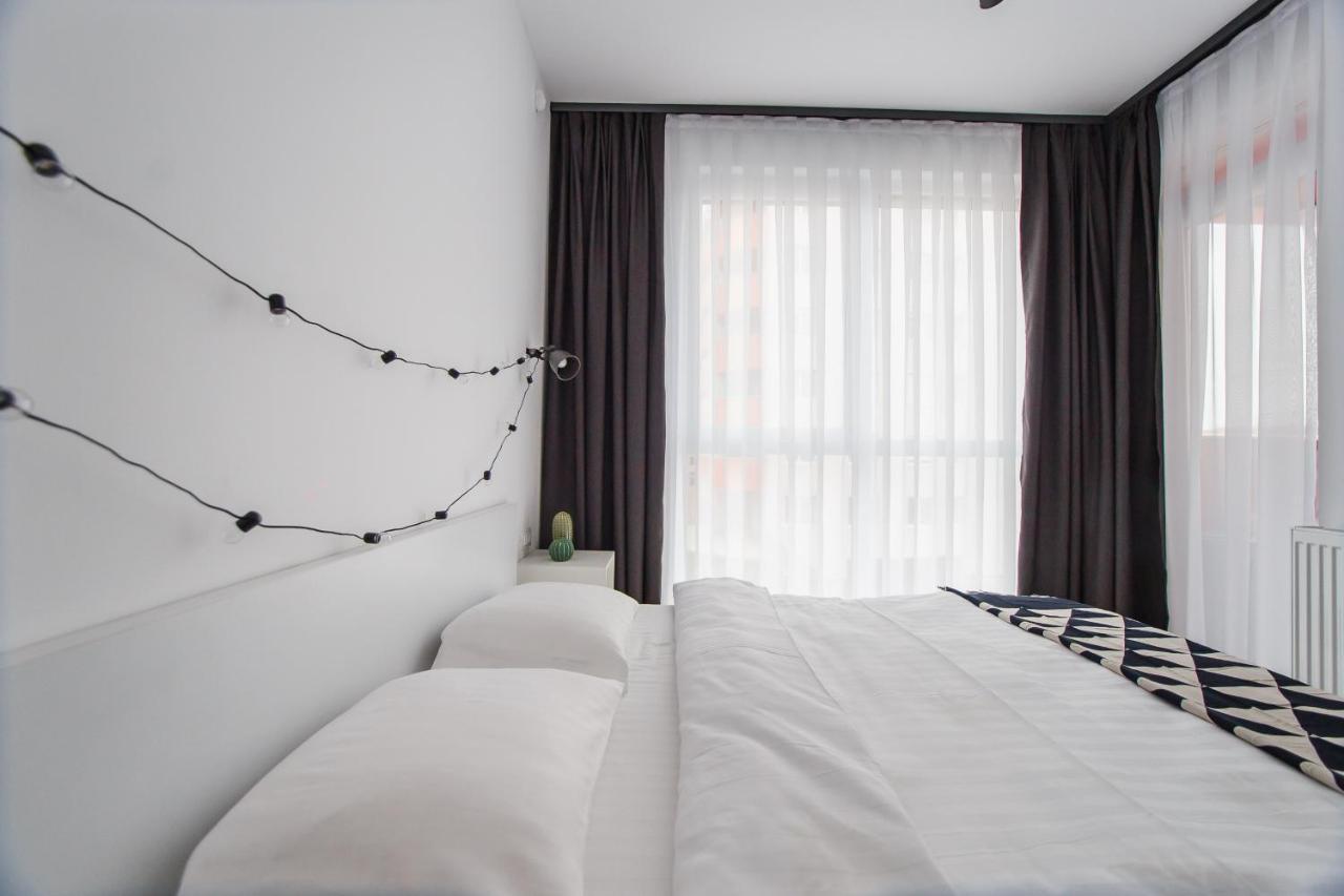 Trendy Apartment Near City Center Oradea Exterior foto